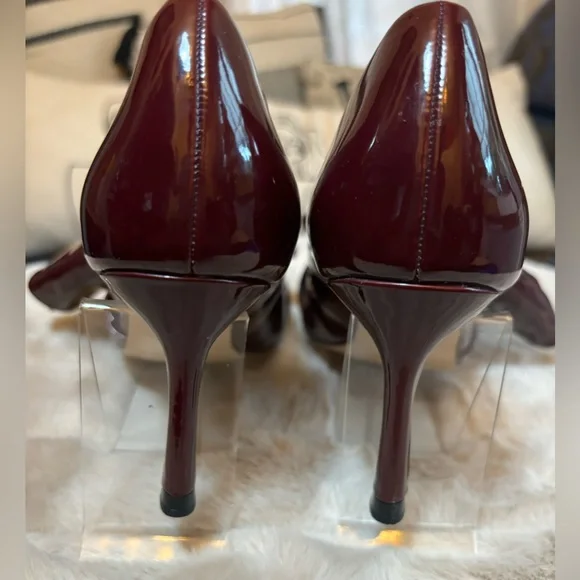 ZARA Faux Patent Court shoes with bow US 5.5 - Picture 4 of 6